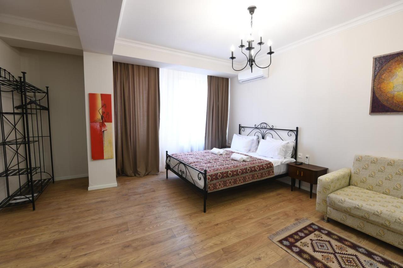 Batoni Apartments Tbilisi Buitenkant foto