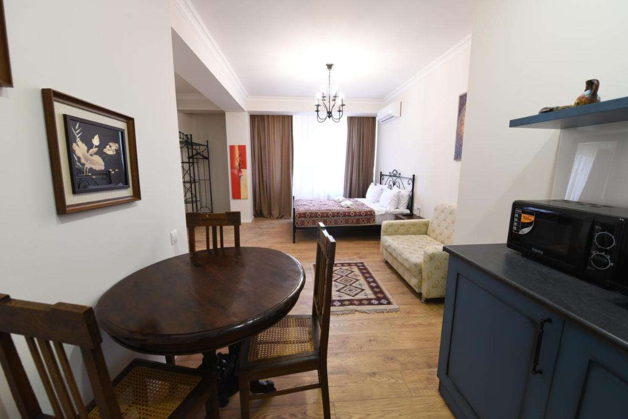 Batoni Apartments Tbilisi Buitenkant foto