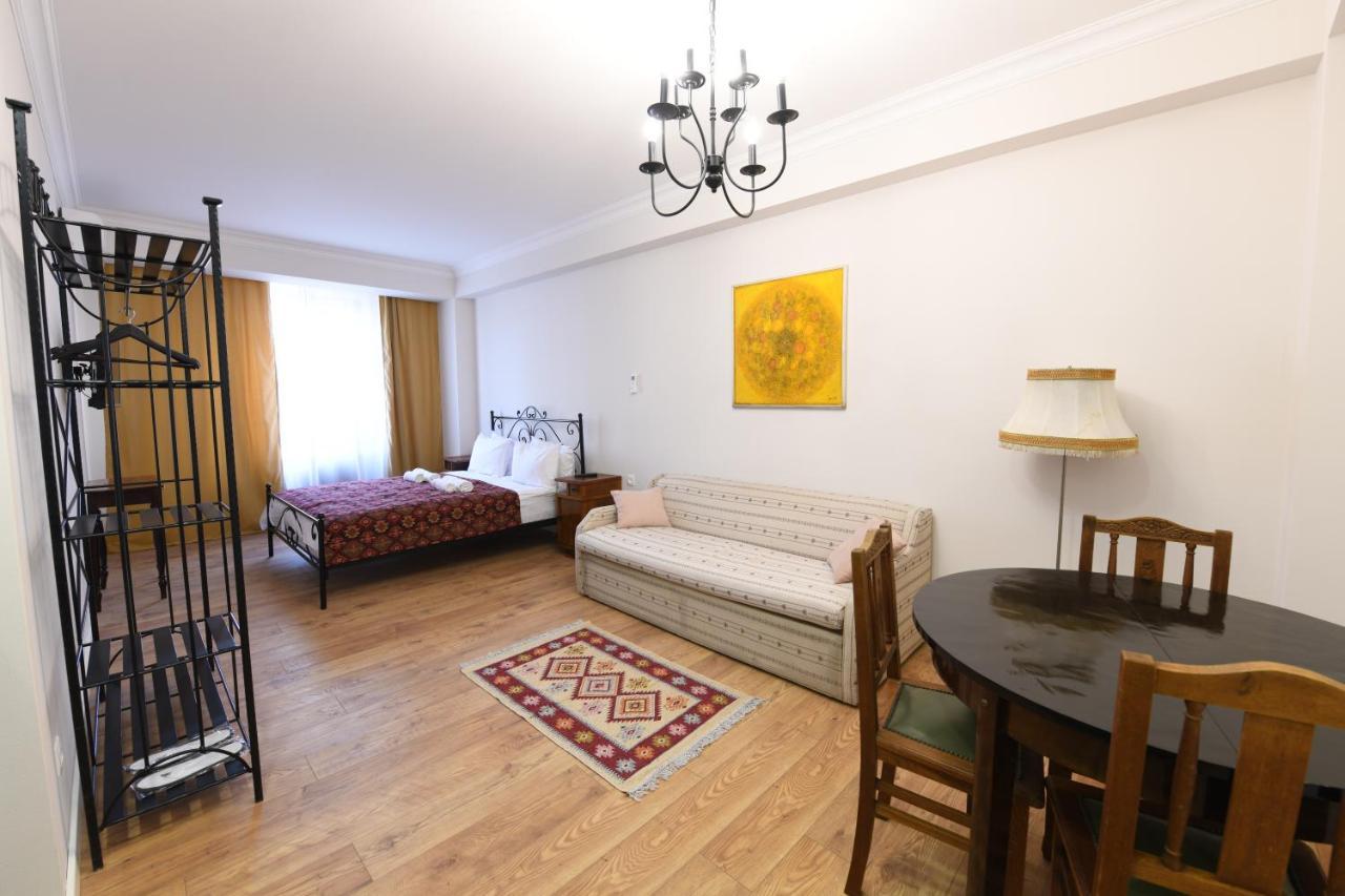 Batoni Apartments Tbilisi Buitenkant foto
