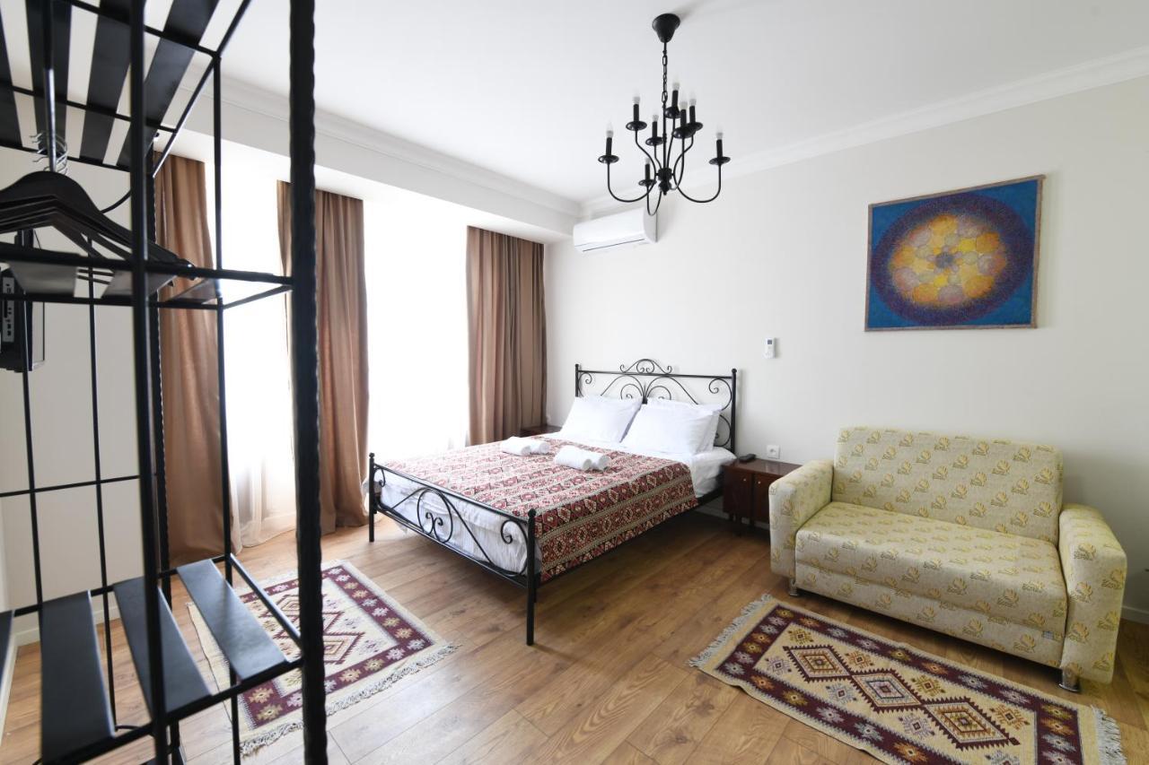 Batoni Apartments Tbilisi Buitenkant foto