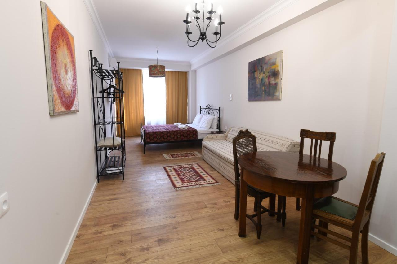 Batoni Apartments Tbilisi Buitenkant foto